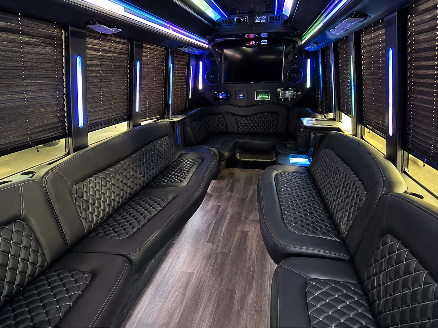 Detroit Birthday, Sweet 16, & Quinceañera Transportation group transportation