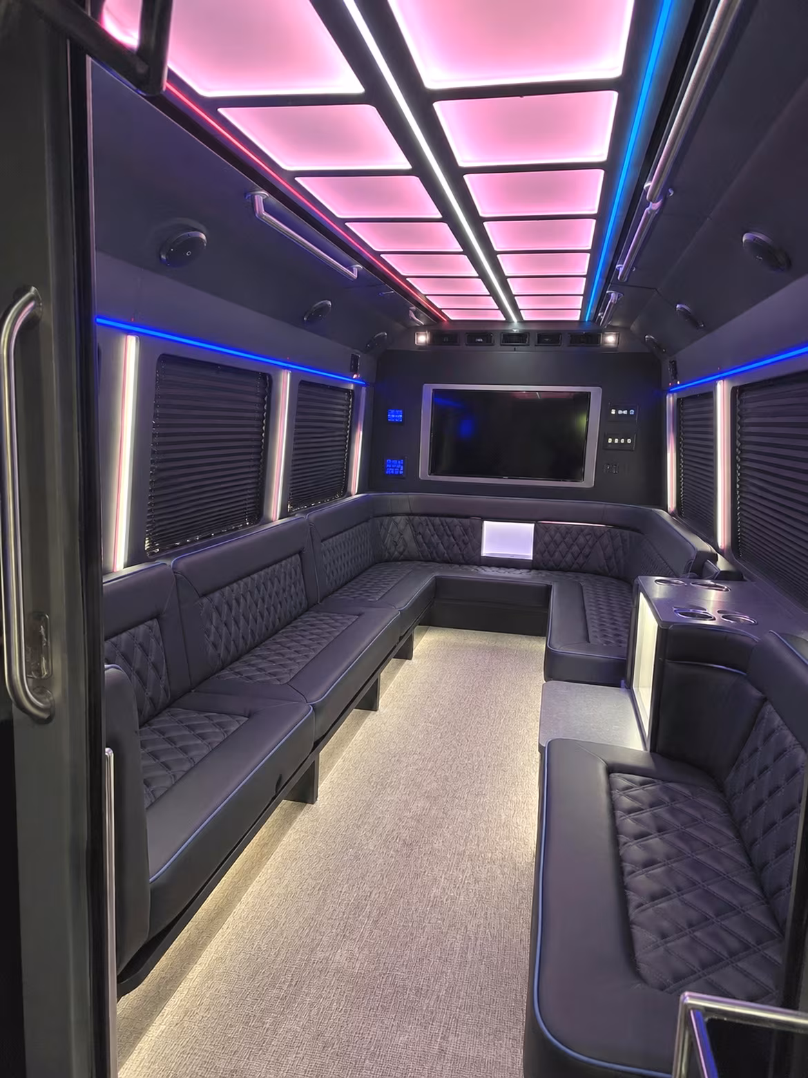 Detroit Sporting Event Transportation group transportation